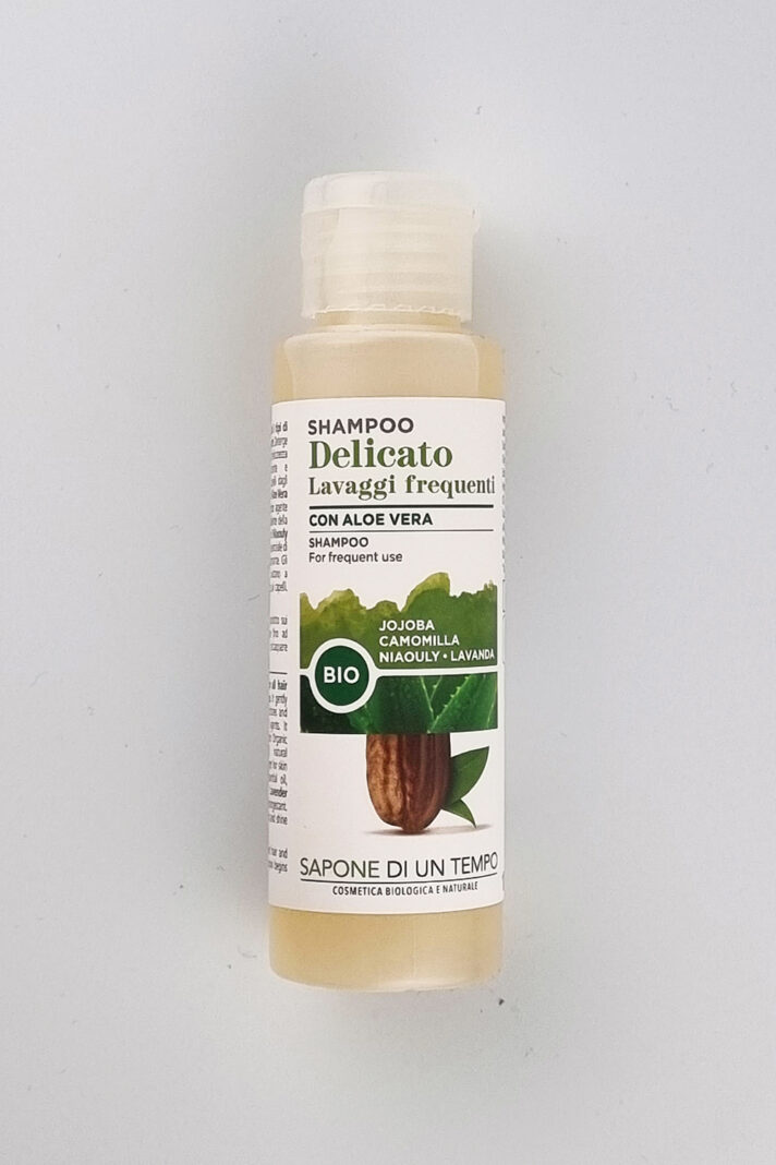 Shampoo Delicato – Lavaggi Frequenti Naturalny szampon do częstego stosowania, odżywczy i wzmacniający. Sapone di un tempo