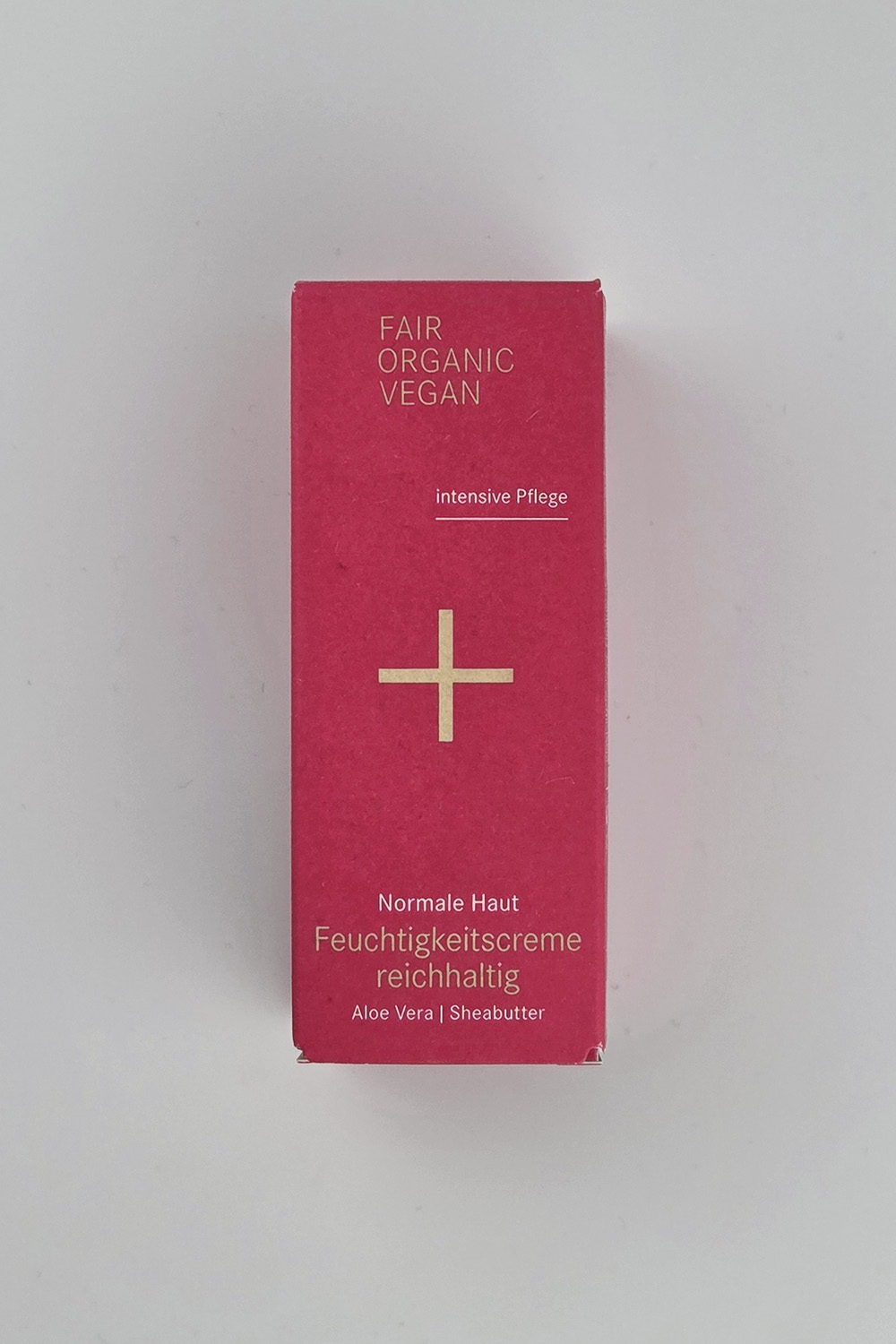 Odżywczy krem nawilżający z bio-aloesem i masłem shea, i+m NATURKOSMETIK BERLIN