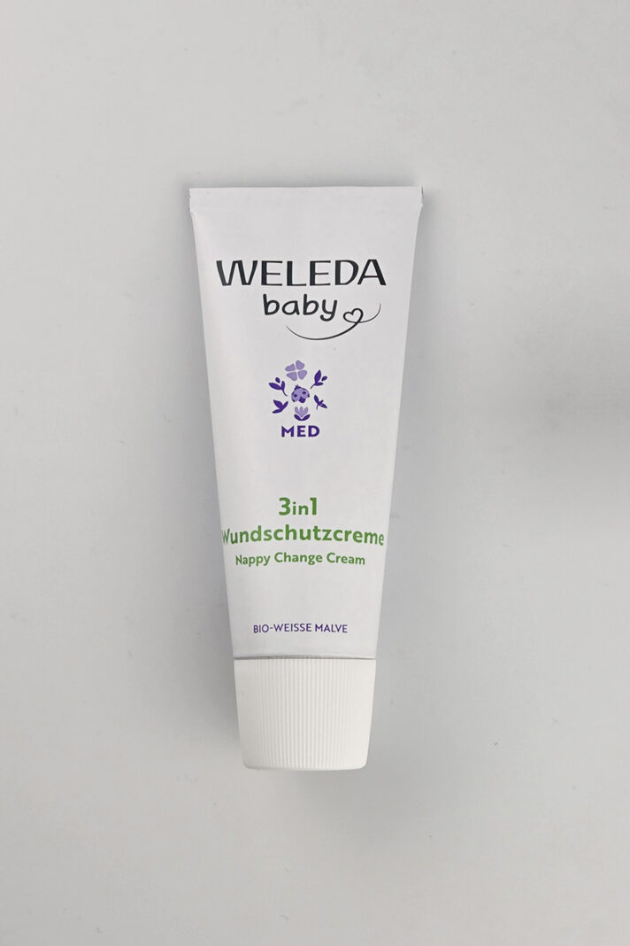 Naturalny krem przeciw odparzeniom Weleda Baby Med 3w1 z białą malwą i tlenkiem cynku